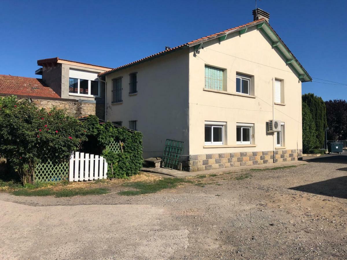 Apartamento Location Bouzon A Issoire Exterior foto